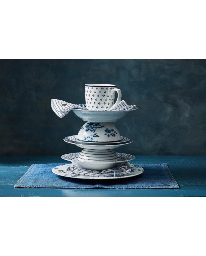 Tea Cup Sweet Allysum