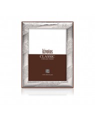 Silver frame forged with crumpling stripes